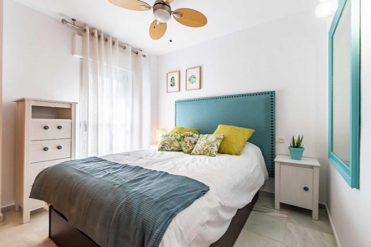 Fuengirola Los Boliches Paseo Maritimo Rey De Espana Esquina Lope De Vega 1 Dormitorio Mas Sofa Cama Salon Mas Cama Supletoria Exterior photo